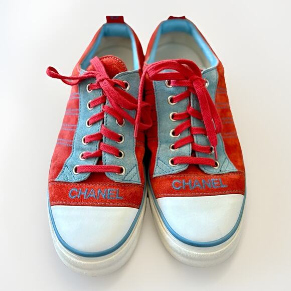 CHANEL CC Red Lambskin Leather Suede Tennis Sneakers Vintage Size 38 Logo EUC - Picture 2 of 16